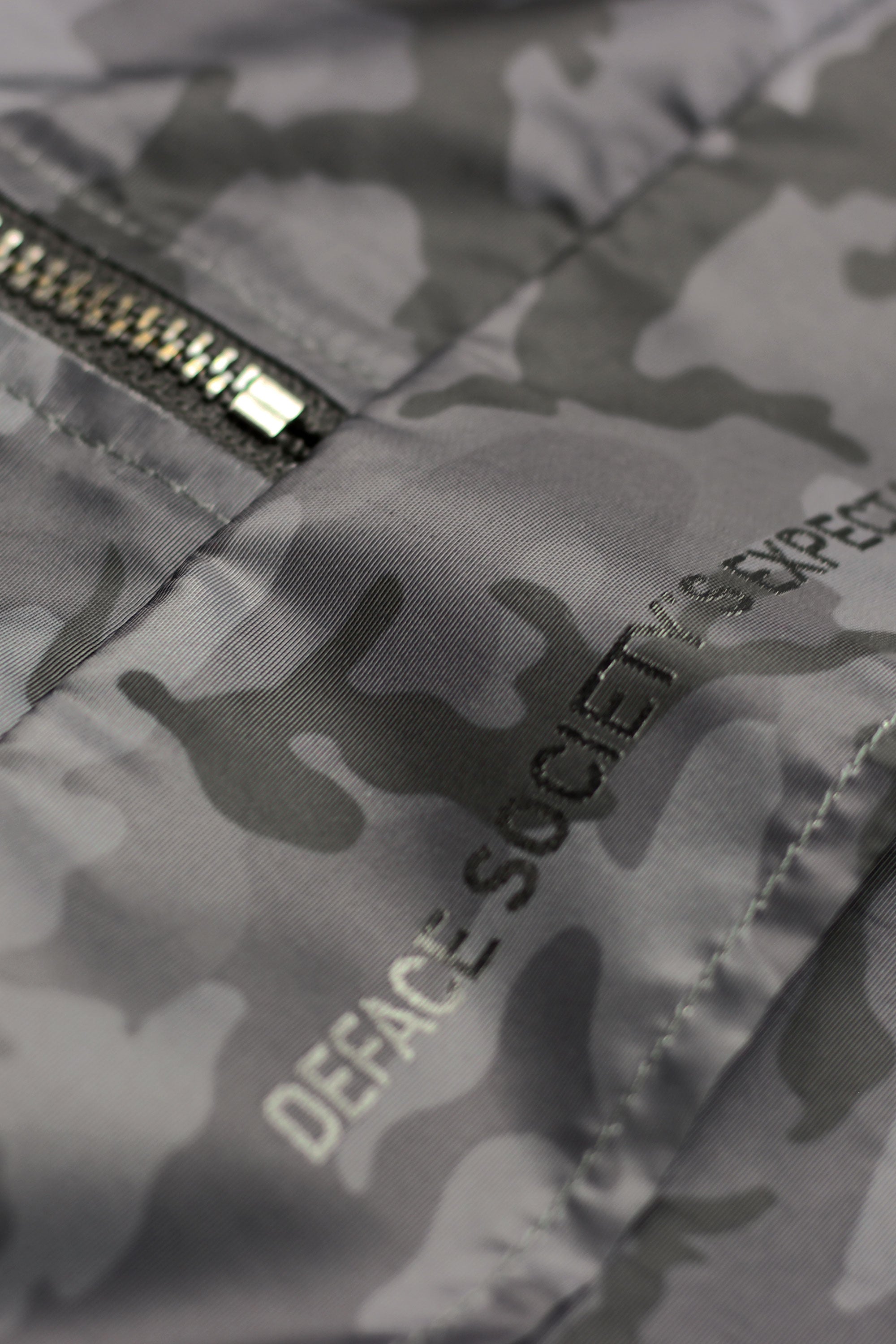 CAMO MULTI POCKET WINDBREAKER