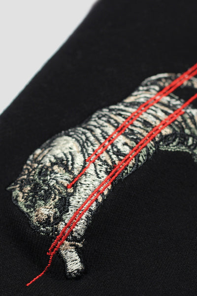 TIGER EMBROIDERED CREWNECK