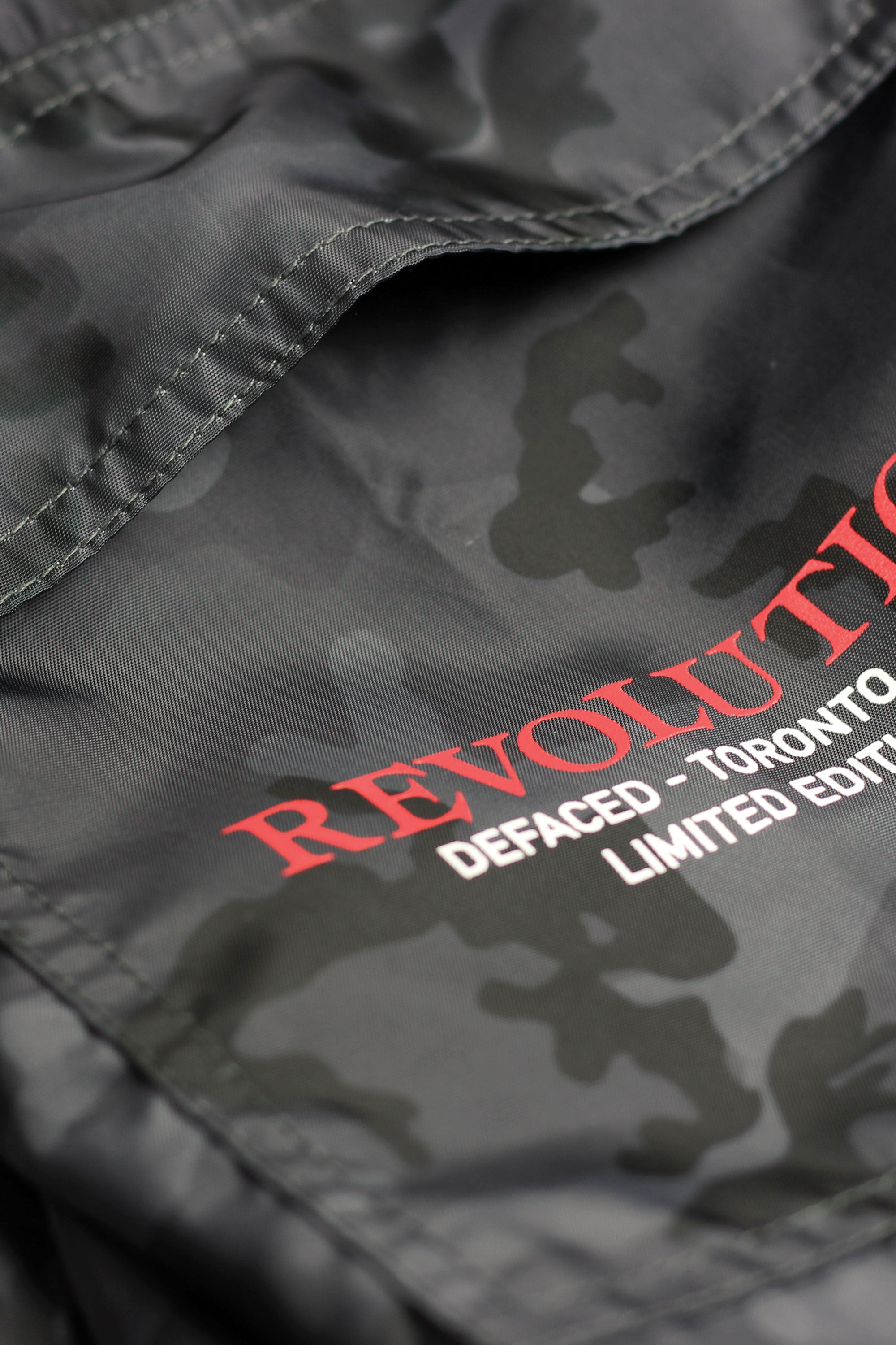 CAMO MULTI POCKET WINDBREAKER